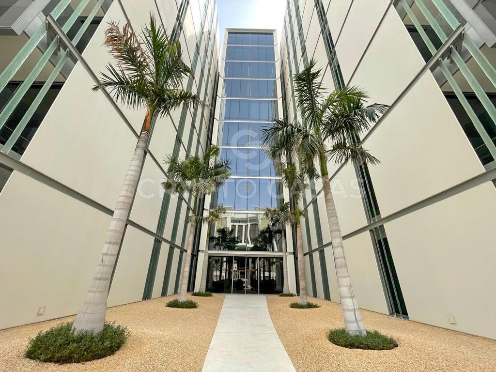 Top Floor | Luxury | Miami Style | Move in Today